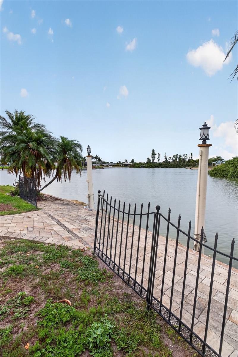 DEL WEBBS SUN CITY FLORIDA UN - Residential