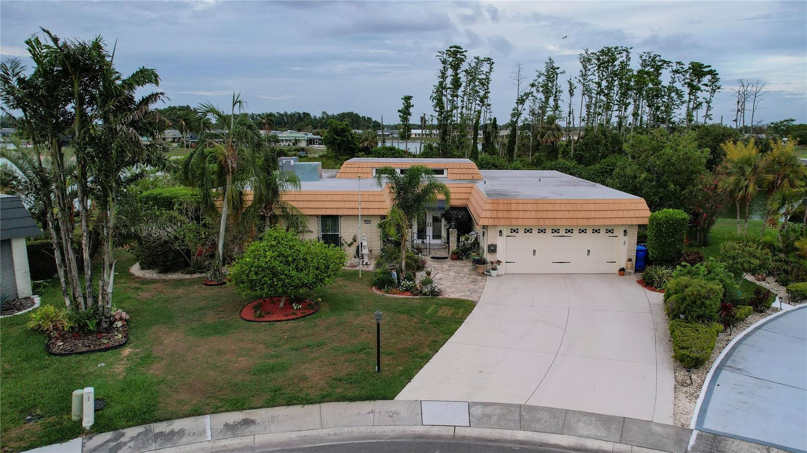 DEL WEBBS SUN CITY FLORIDA UN - Residential