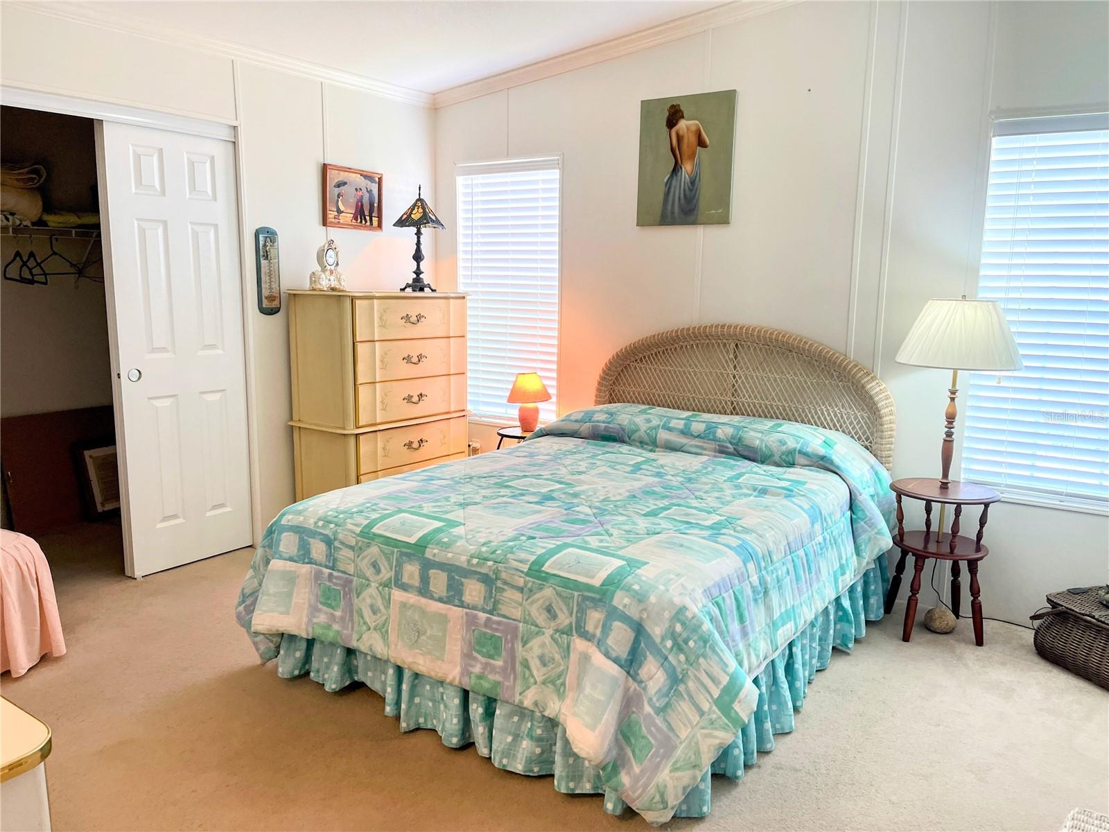 COUNTRY CLUB ESTATES - Residential