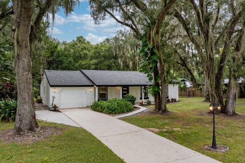 Photo of 781 Riviera Drive NE, Palm Bay, FL 32905 (MLS # O6357740)