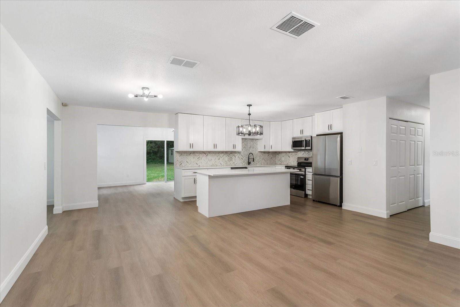 PORT MALABAR COUNTRY CLUB UNIT 07 - Residential