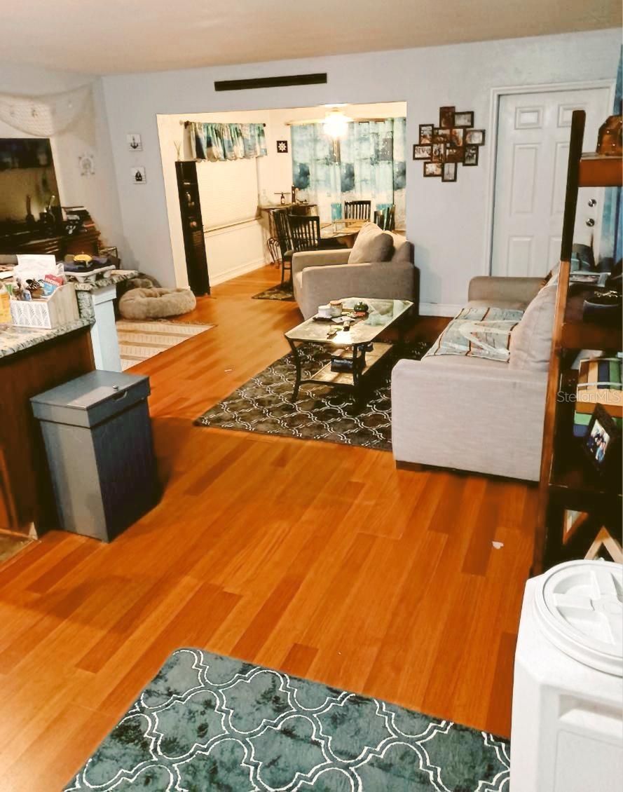 COLONIAL TERRACE SUB - Residential