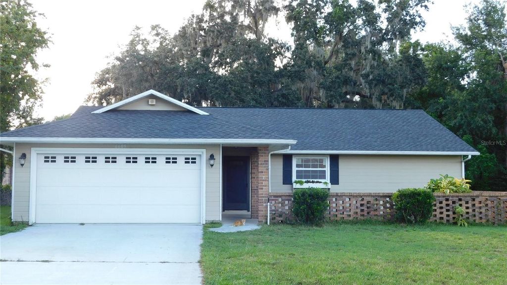 Photo of 6605 Foxmoor Drive, Zephyrhills, FL 33542 (MLS # TB8398081)