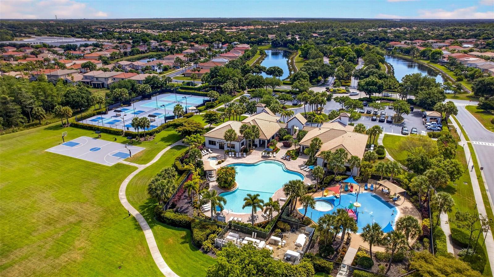 BOTANICA LAKES 02 - Residential