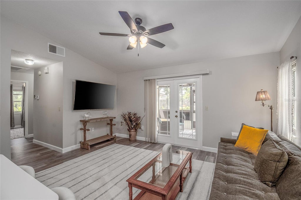 Photo of 224 Crown Court, Winter Haven, FL 33880 (MLS # L4965239)
