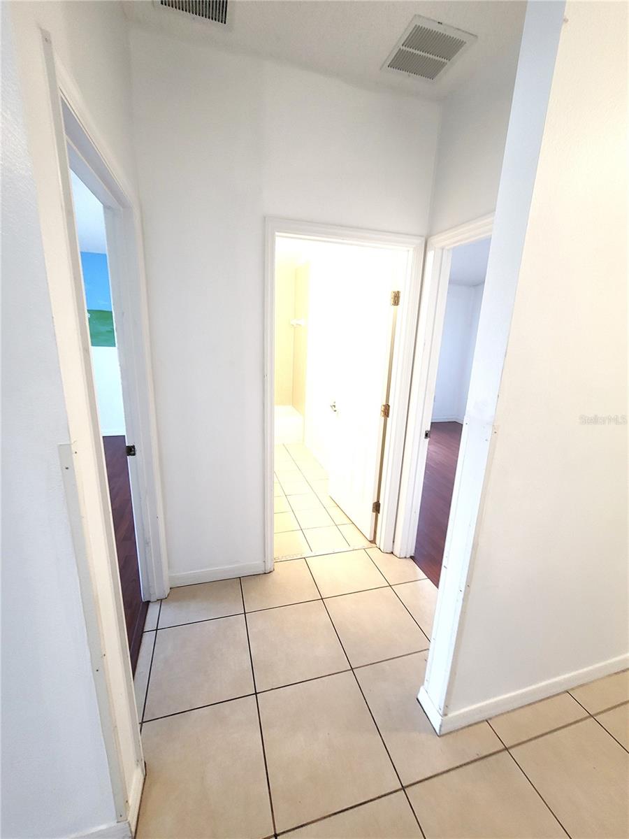 SUN LAKE CONDO - Residential Lease