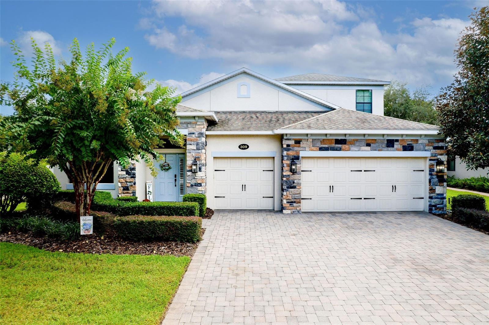 309 BELLVIEW PLACE