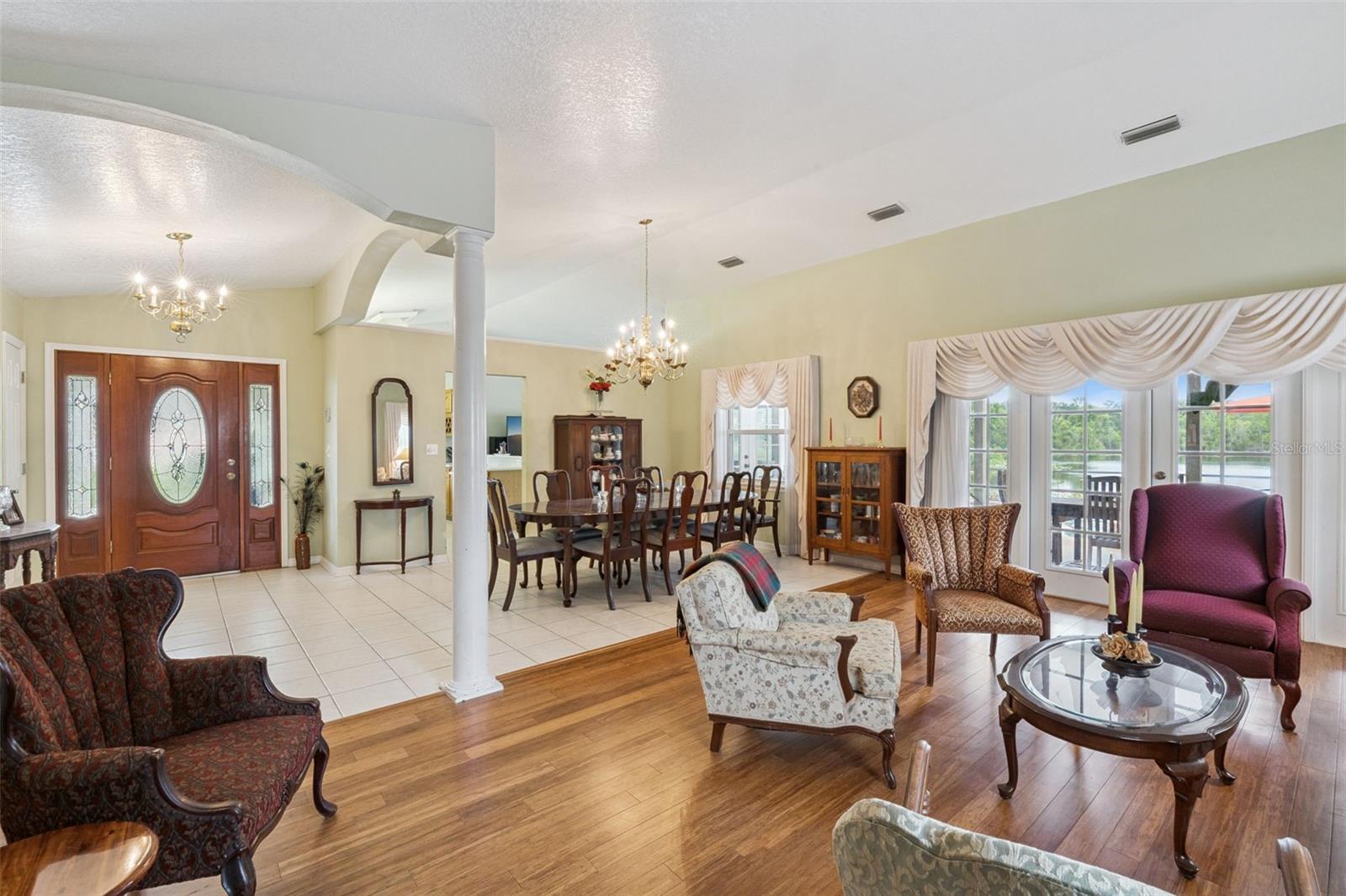 2624 TUSCARORA TRAIL