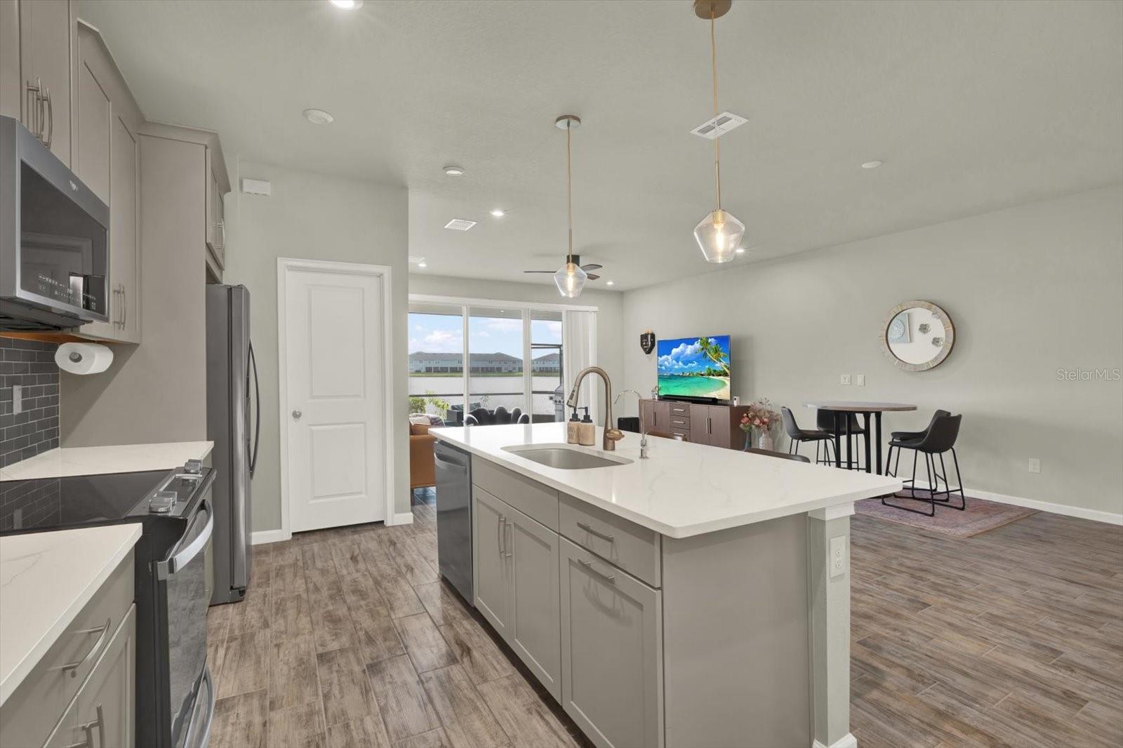 PARKVIEW/LONG LAKE RANCH PH 2A - Residential Lease