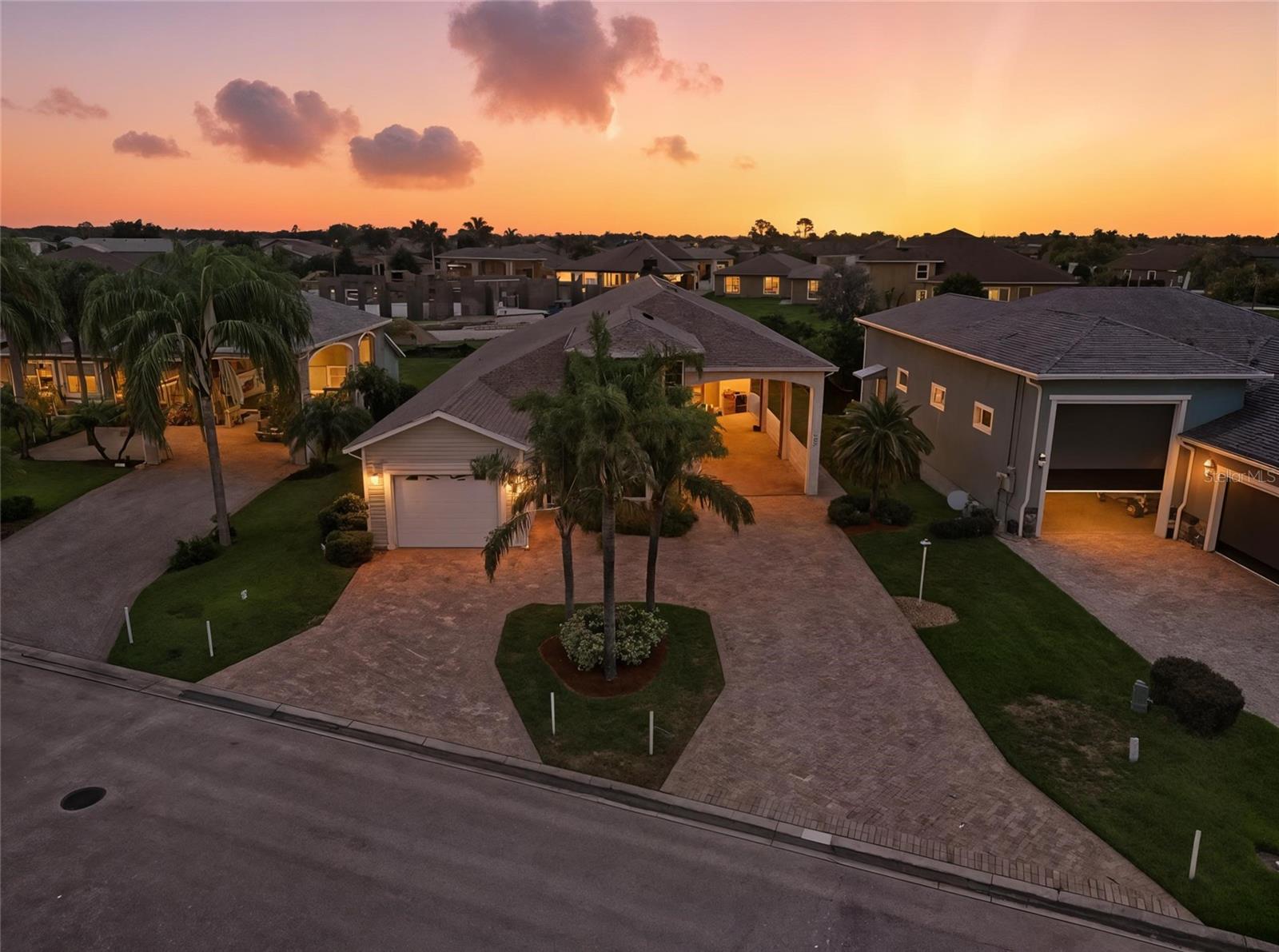 529 MEANDERING WAY