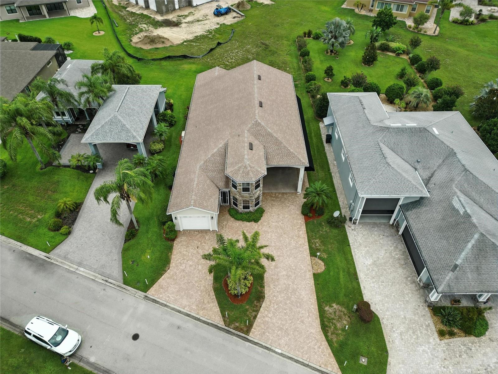 529 MEANDERING WAY