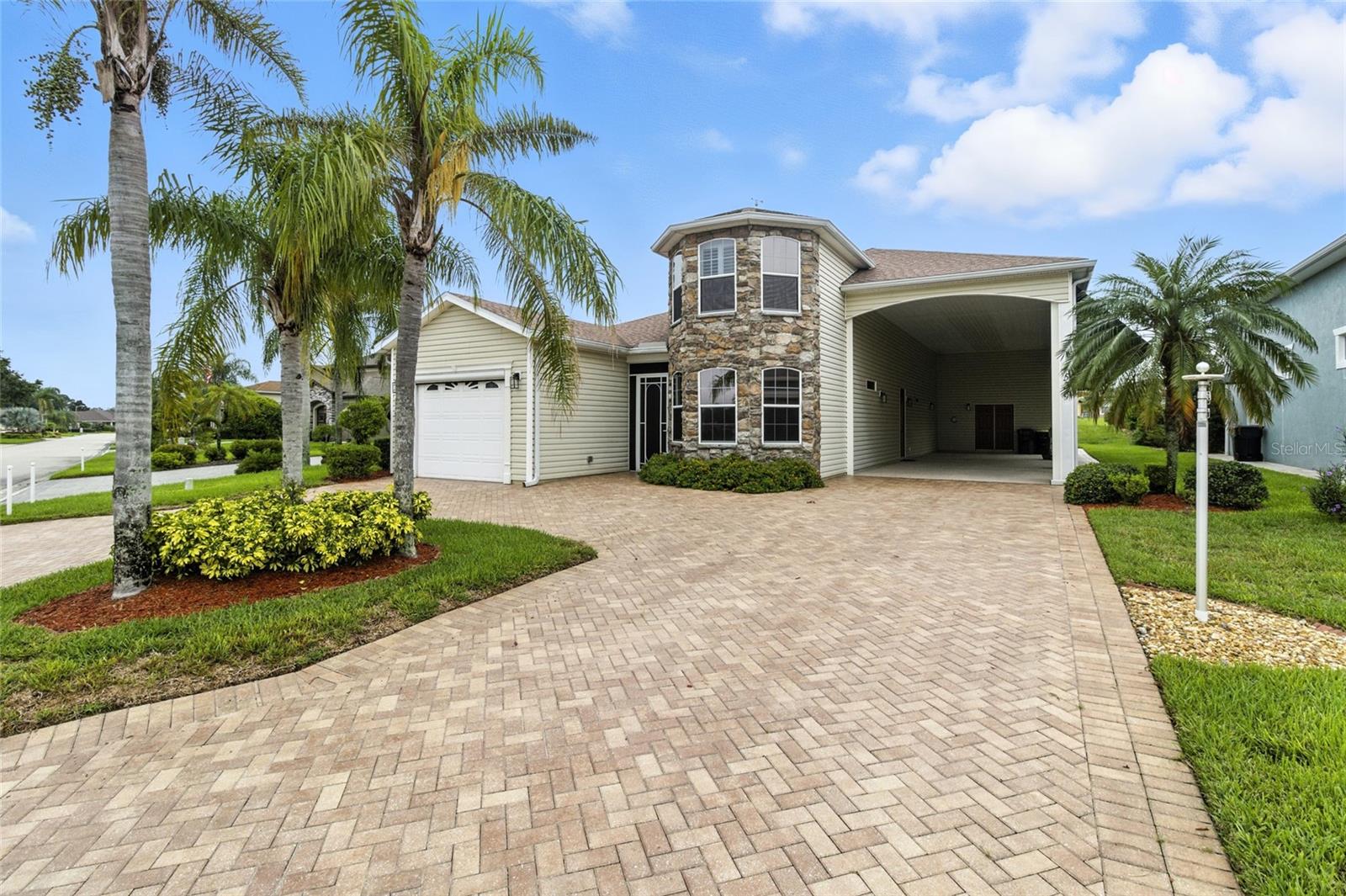 529 MEANDERING WAY