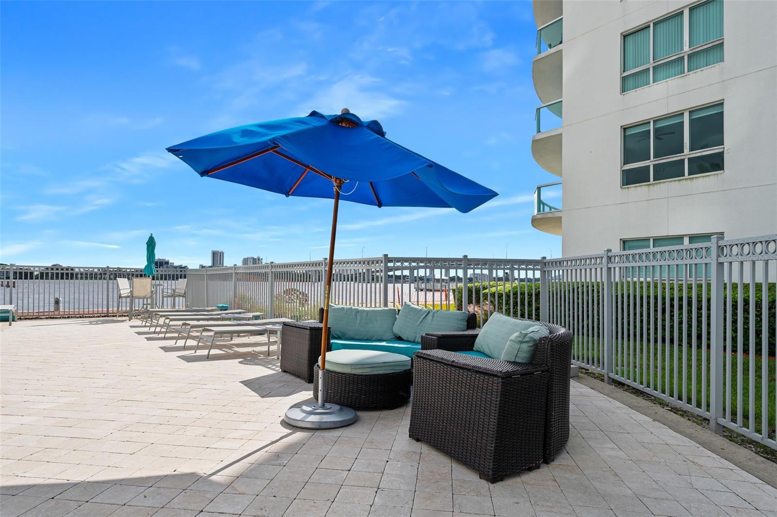 MARINA GRANDE/HALIFAX 01 - Residential