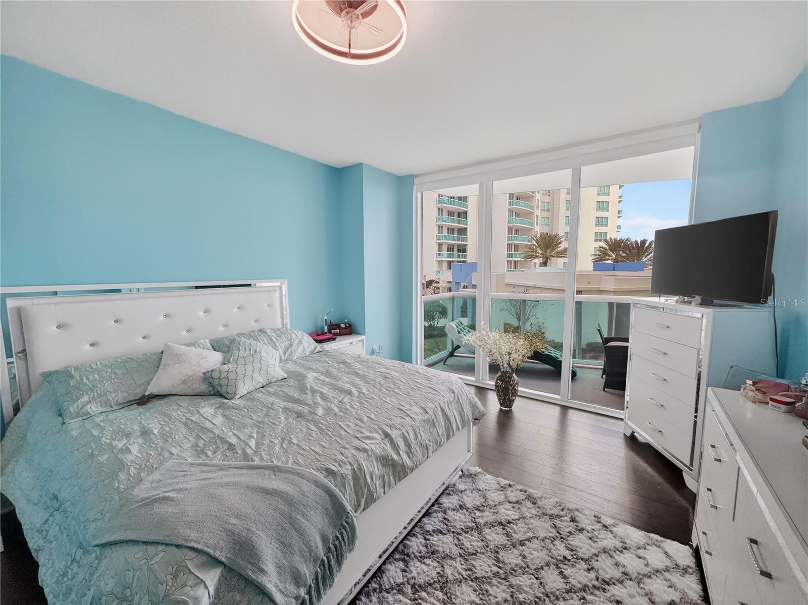 MARINA GRANDE/HALIFAX 01 - Residential