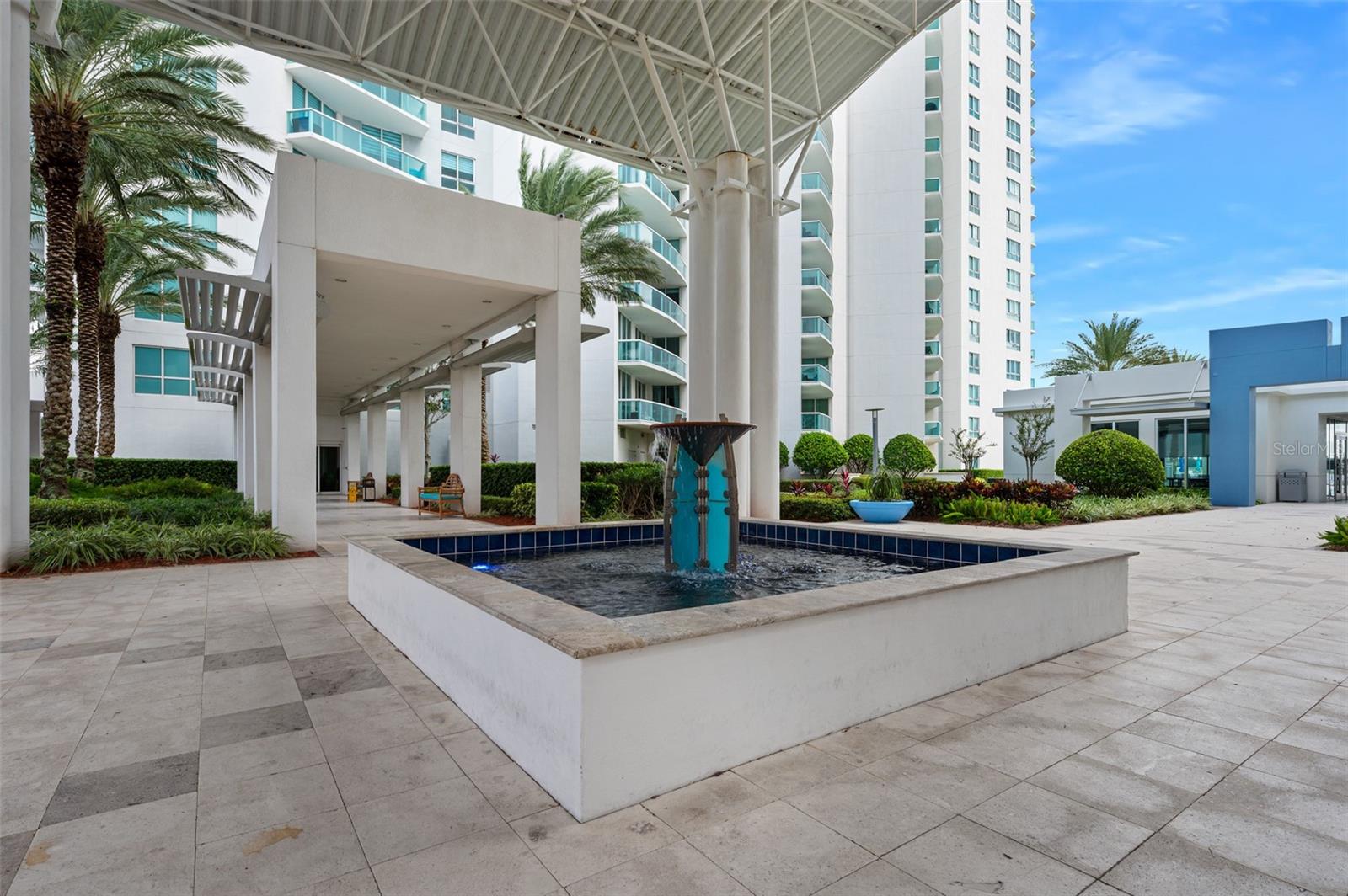 MARINA GRANDE/HALIFAX 01 - Residential