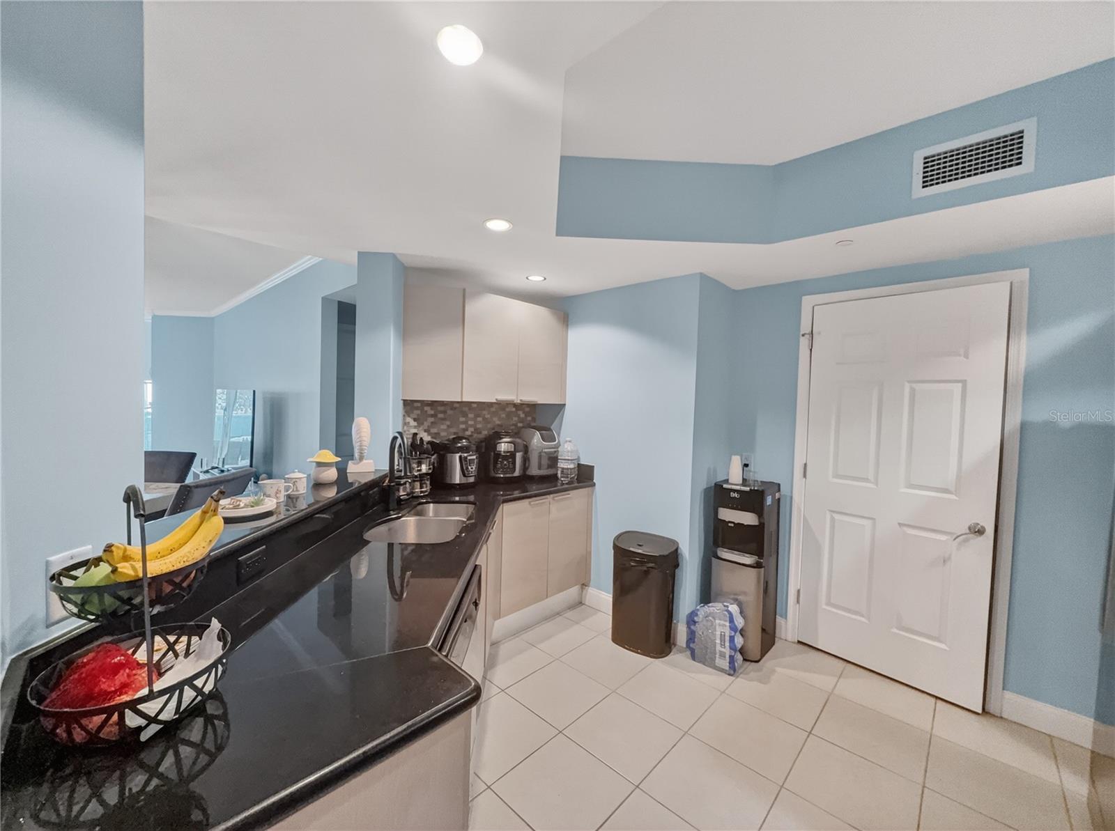 MARINA GRANDE/HALIFAX 01 - Residential