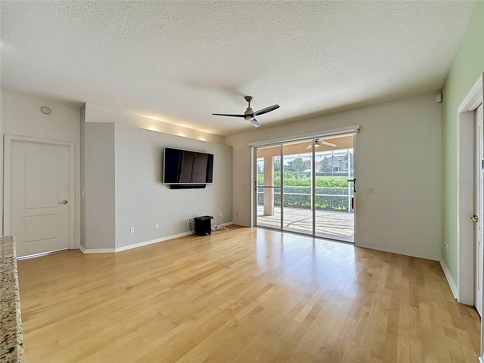 KINGS RIDGE - Residential