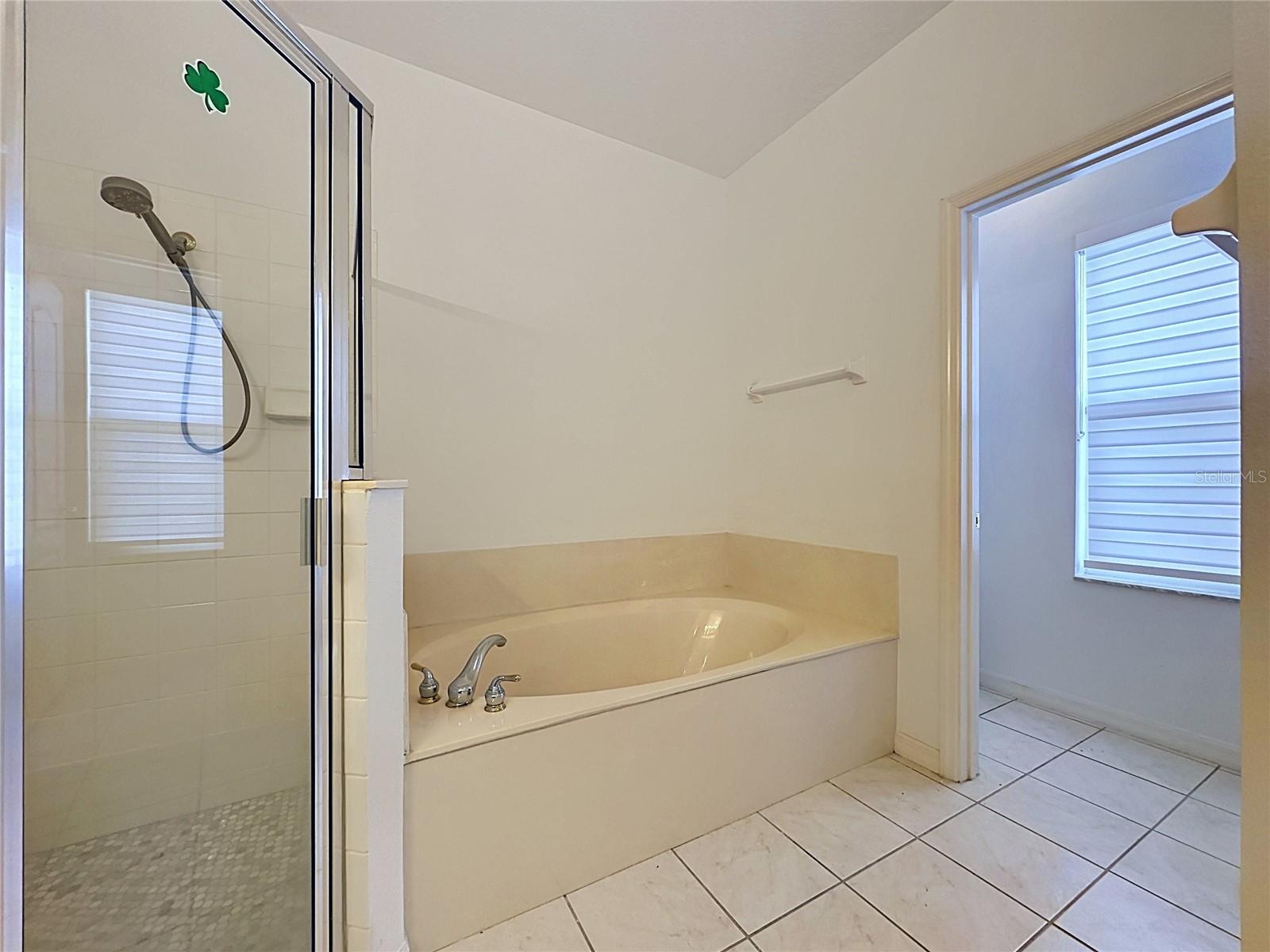 KINGS RIDGE - Residential