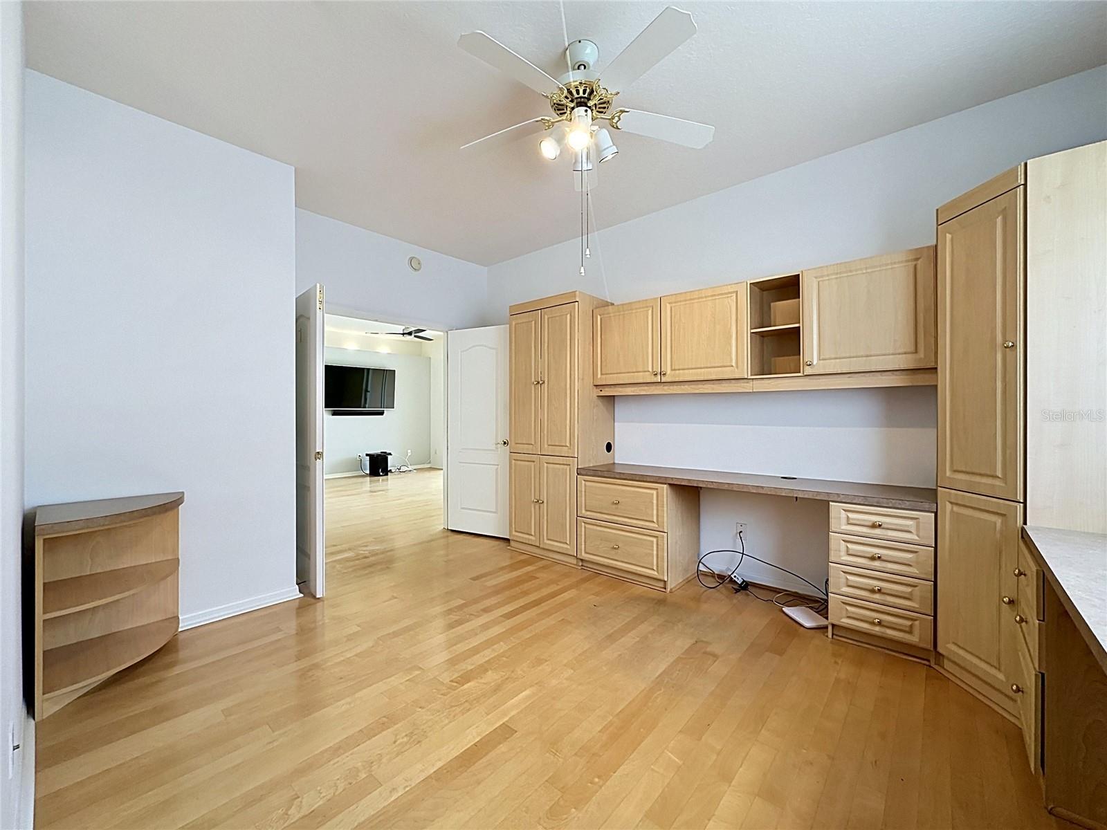KINGS RIDGE - Residential