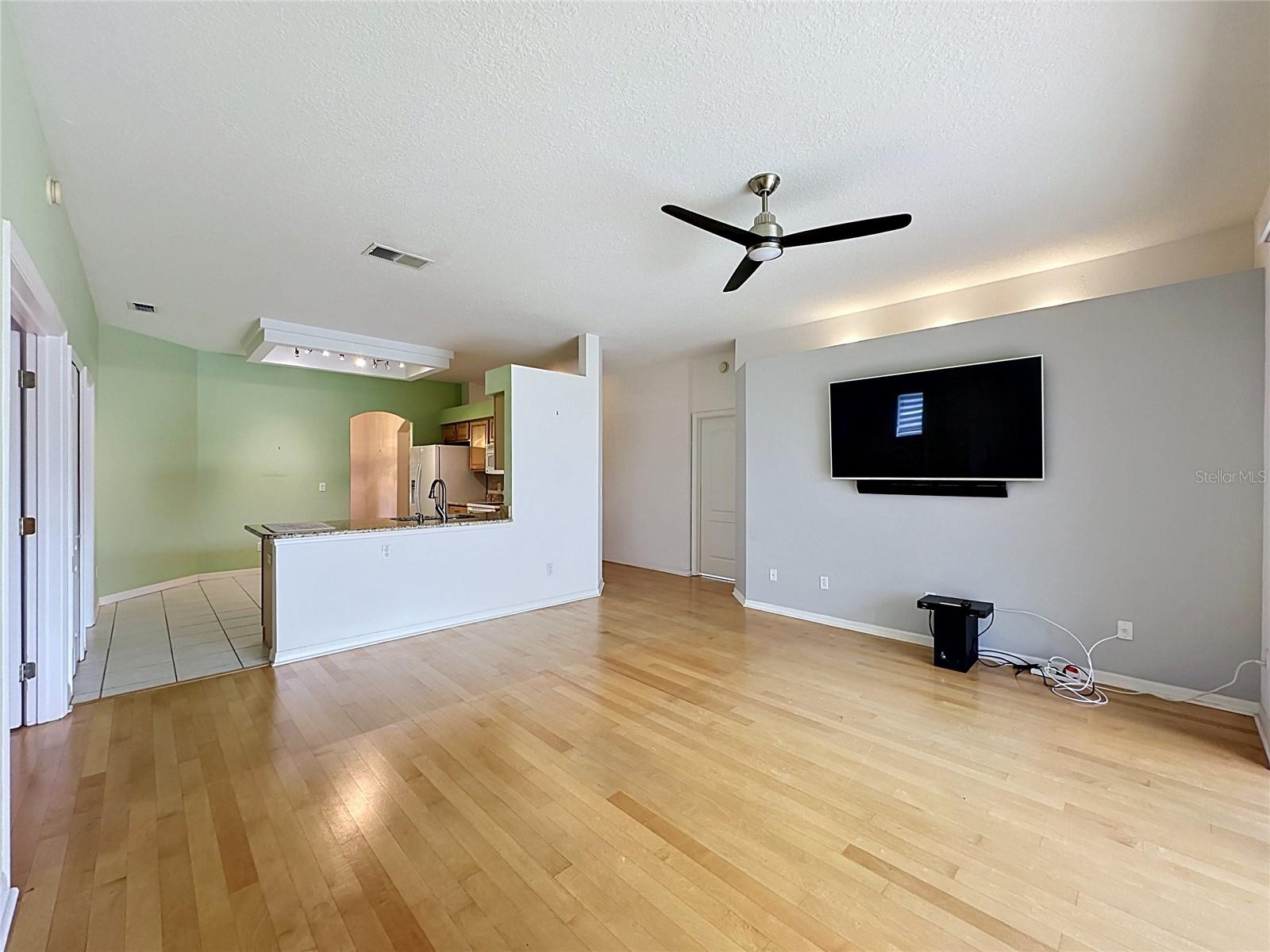 KINGS RIDGE - Residential