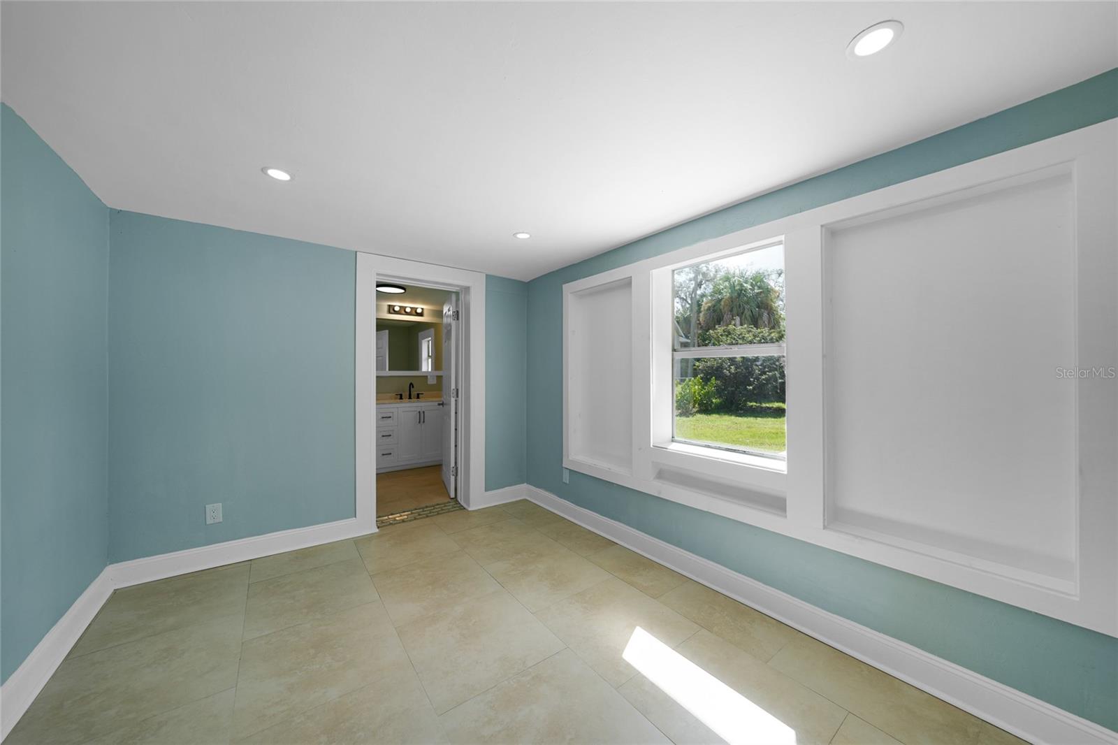 CHAR SHORES - Residential