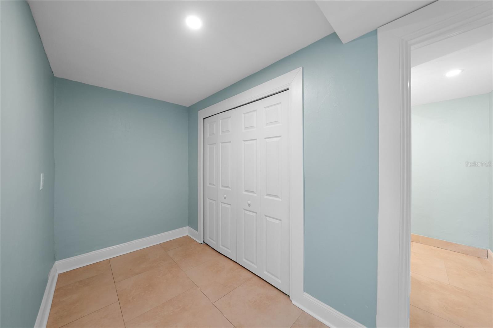 CHAR SHORES - Residential