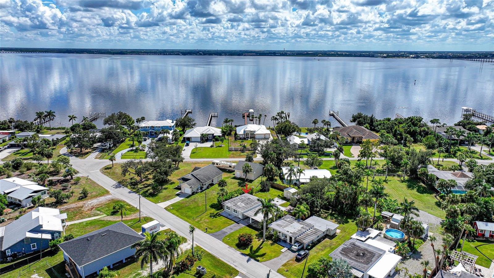 CHAR SHORES - Residential