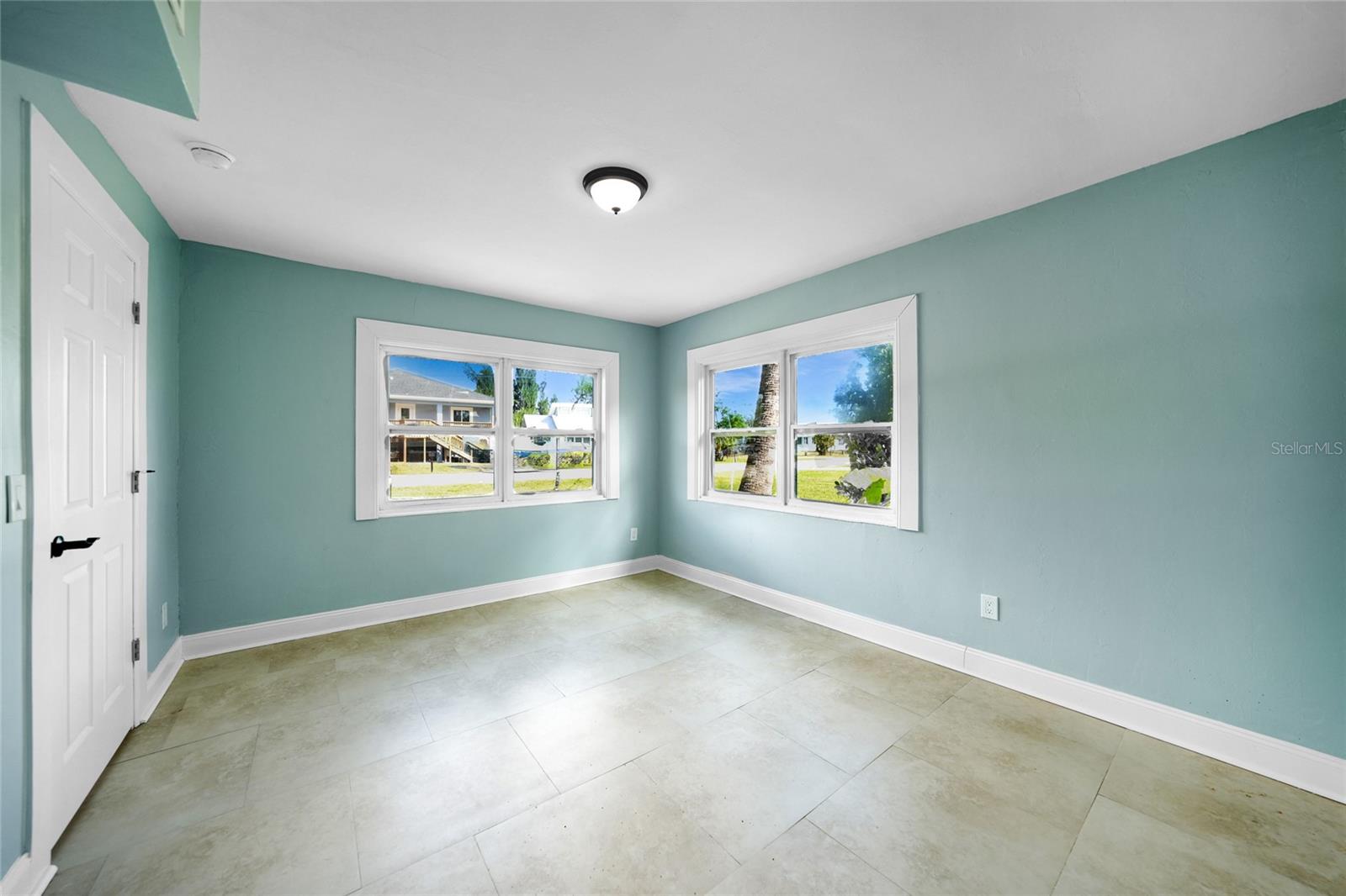 CHAR SHORES - Residential