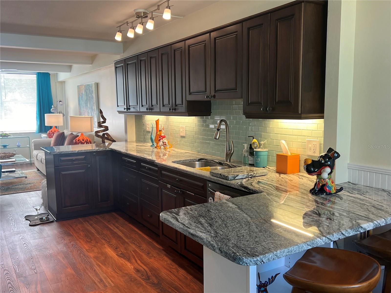 WINSTON PARK NORTHEAST - Residential