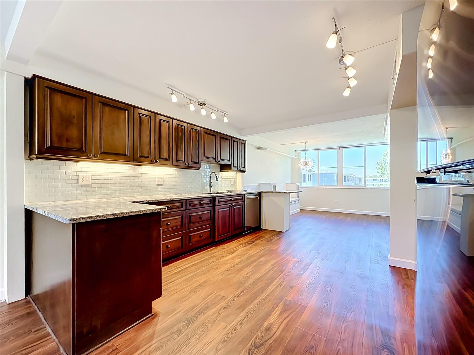 WINSTON PARK NORTHEAST - Residential