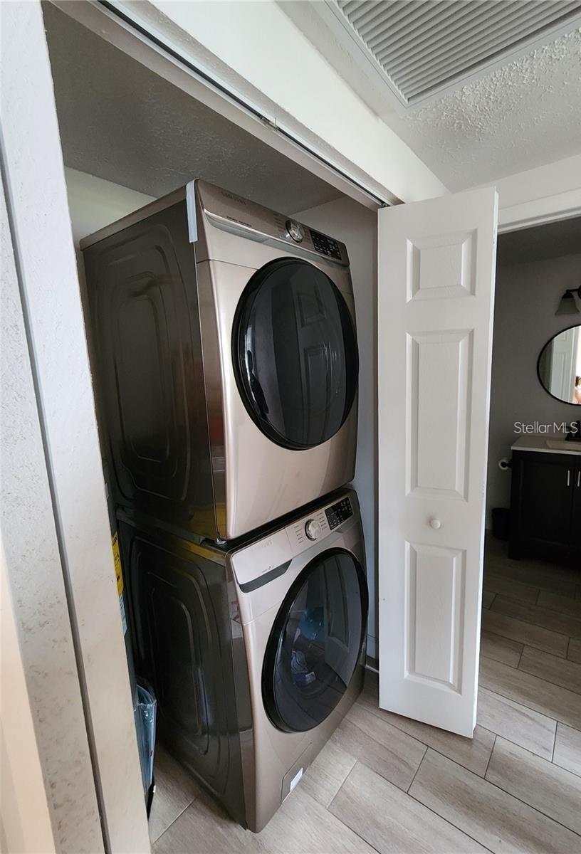 NORTH LAKES SEC D - Residential