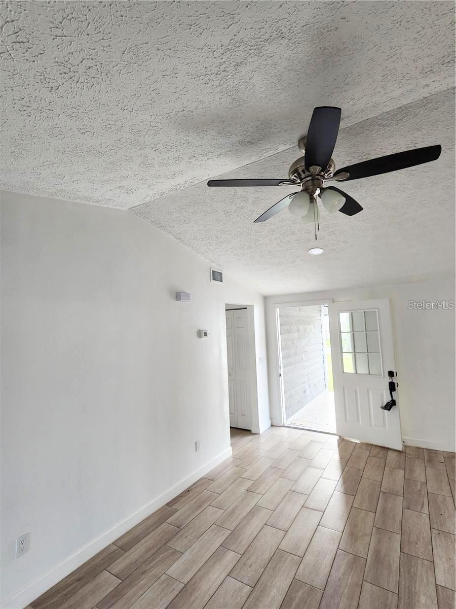 NORTH LAKES SEC D - Residential