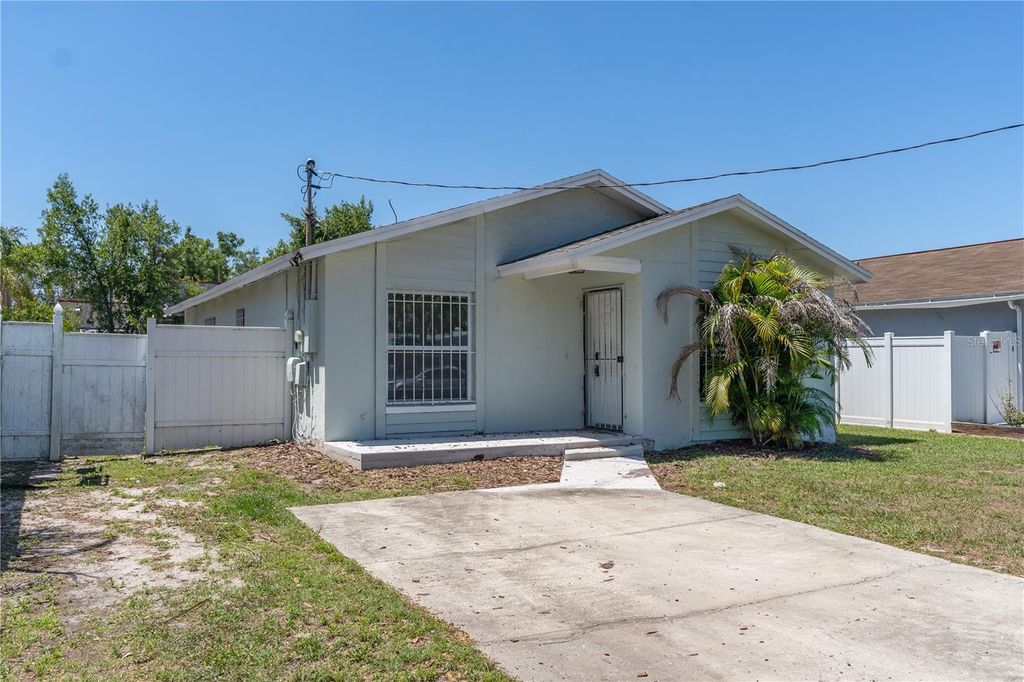 Photo of 9304 N Elmer Street, Tampa, FL 33612 (MLS # TB8497541)