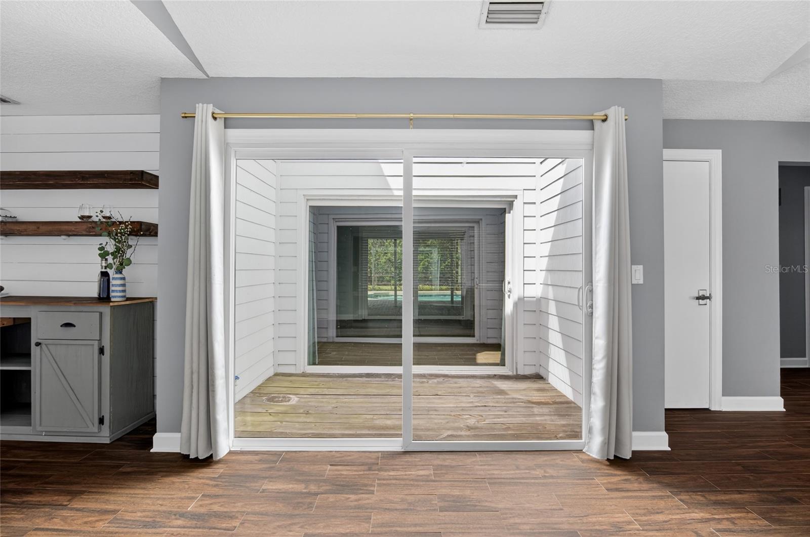 WINDERLAKES - Residential