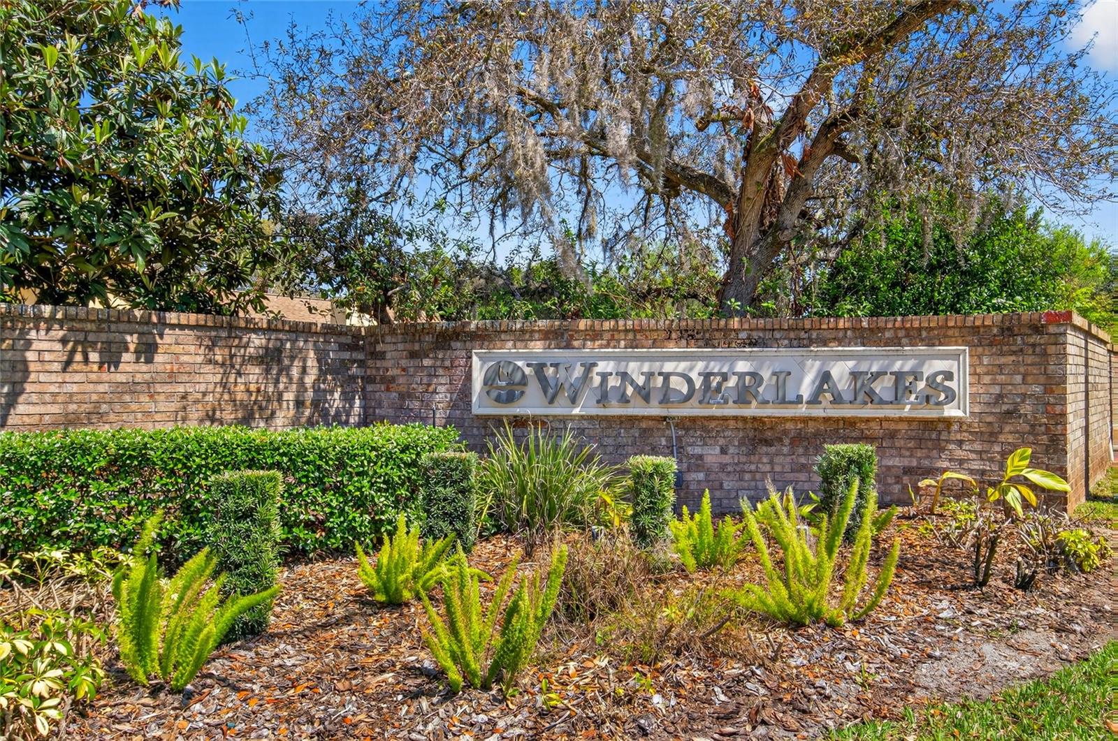 WINDERLAKES - Residential