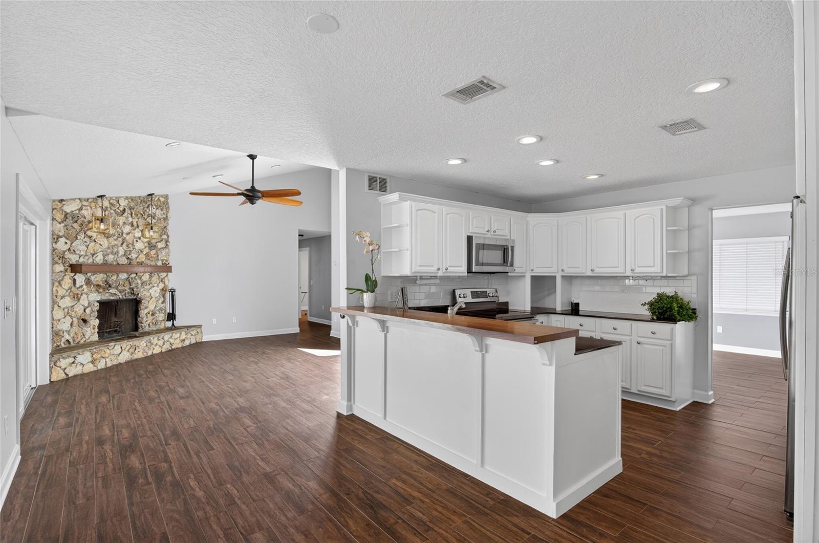 WINDERLAKES - Residential