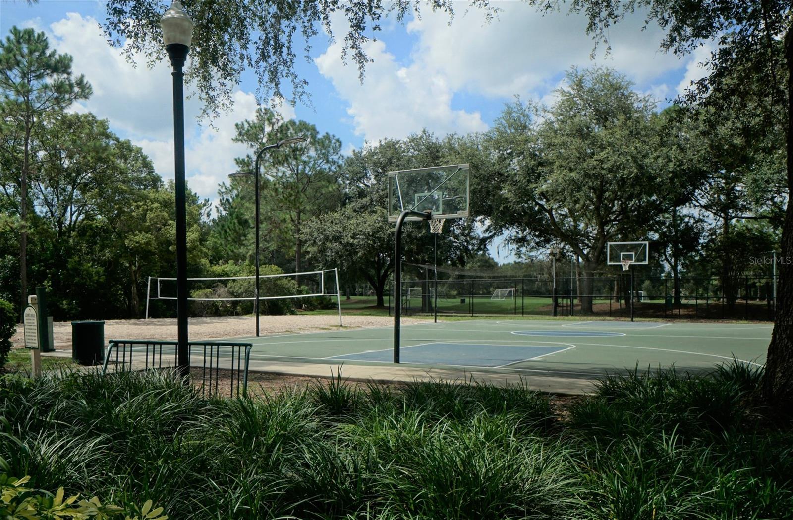 THE HIGHLANDS AT HUNTERS GREE - Residential Lease