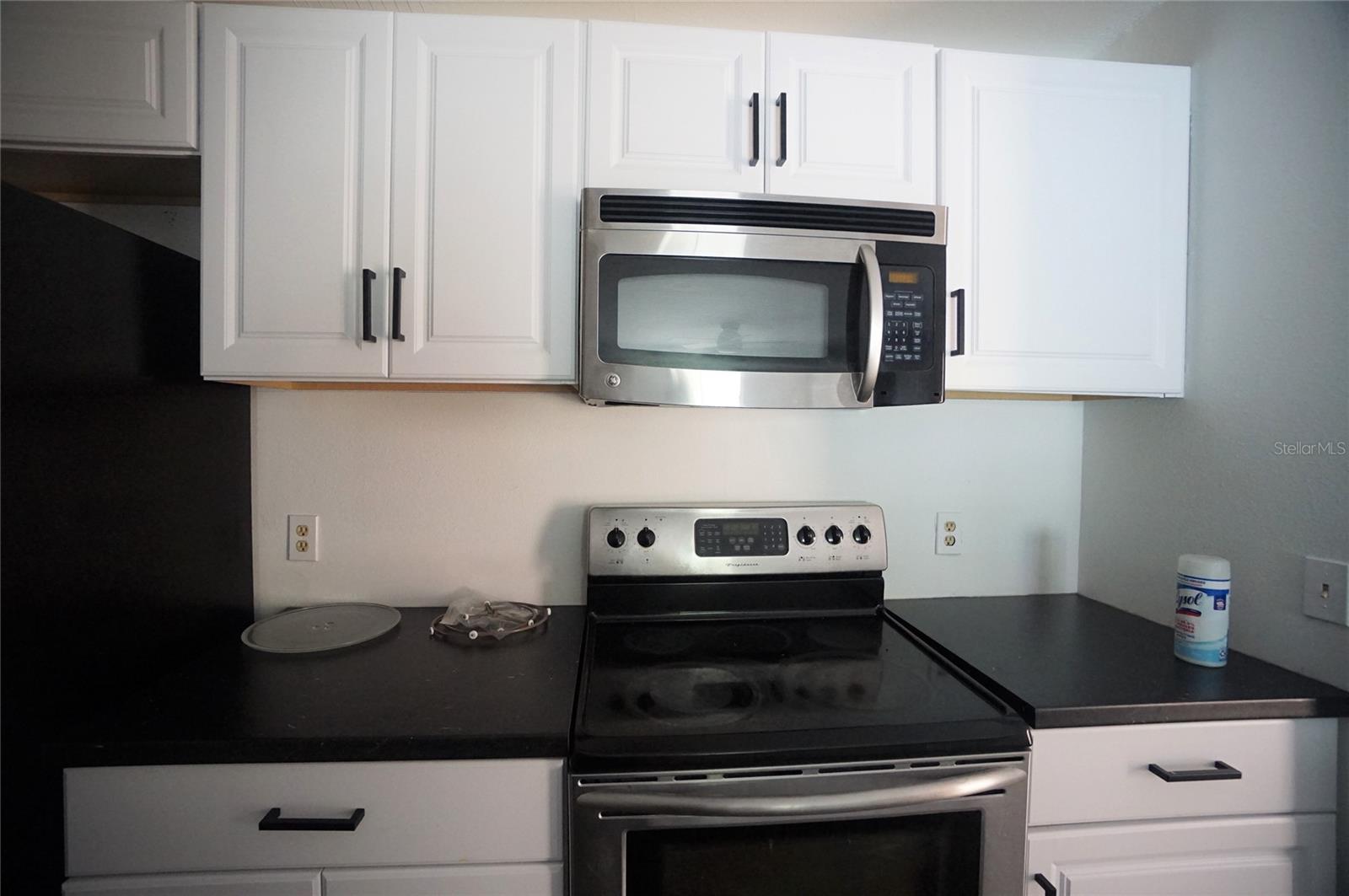 THE HIGHLANDS AT HUNTERS GREE - Residential Lease