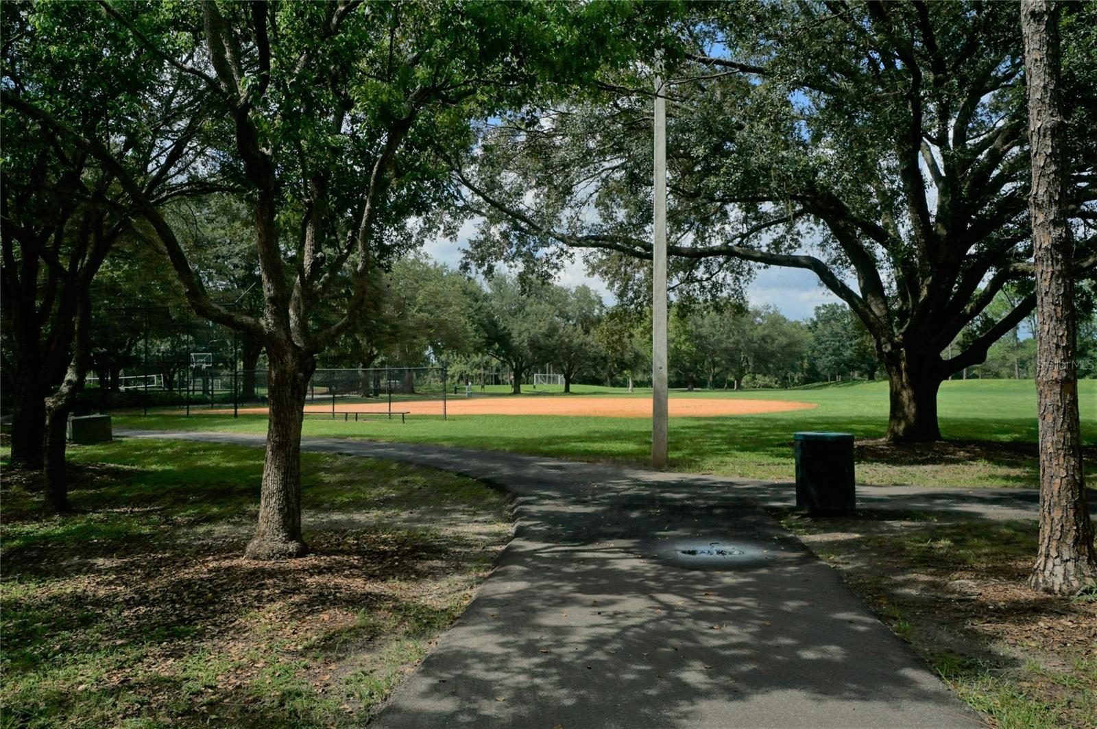 THE HIGHLANDS AT HUNTERS GREE - Residential Lease