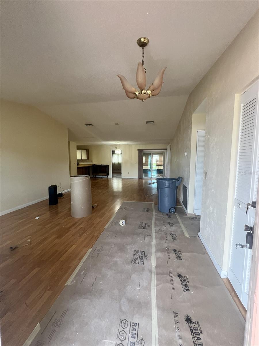 SEMINOLE WOODS - Residential