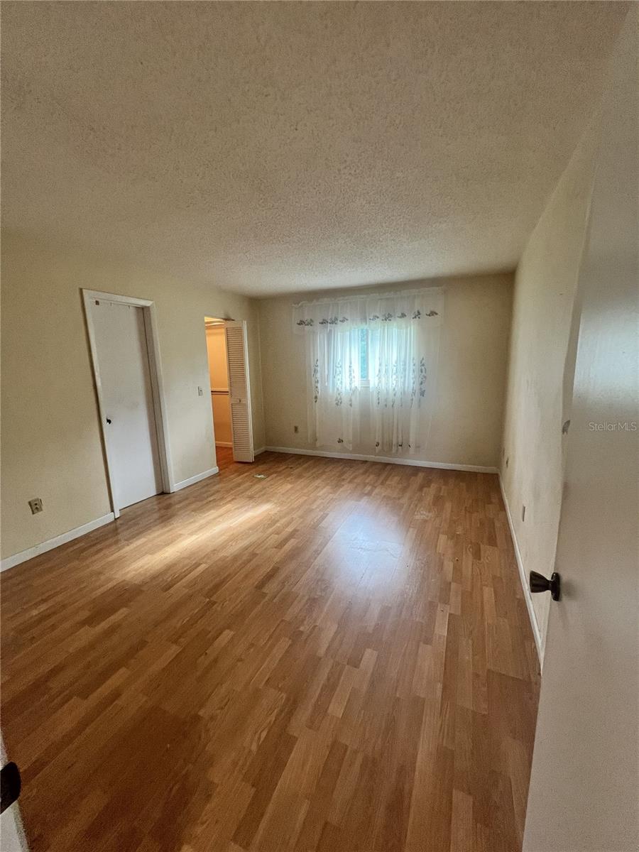 SEMINOLE WOODS - Residential