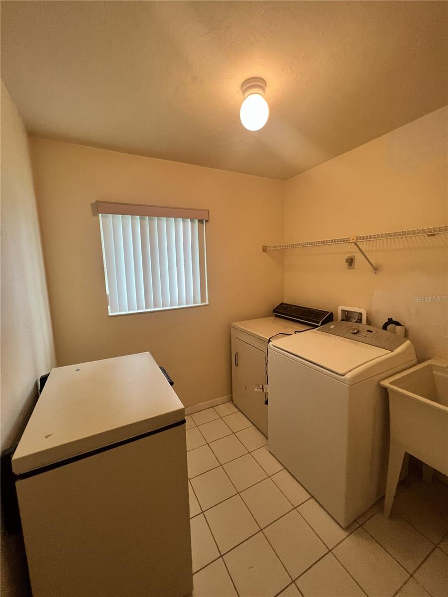SEMINOLE WOODS - Residential