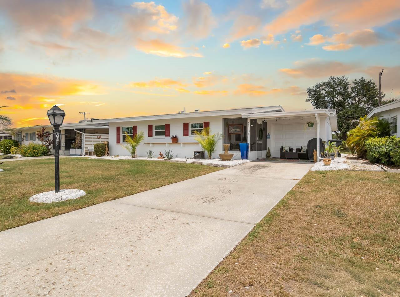 DEL WEBBS SUN CITY FLORIDA UN - Residential