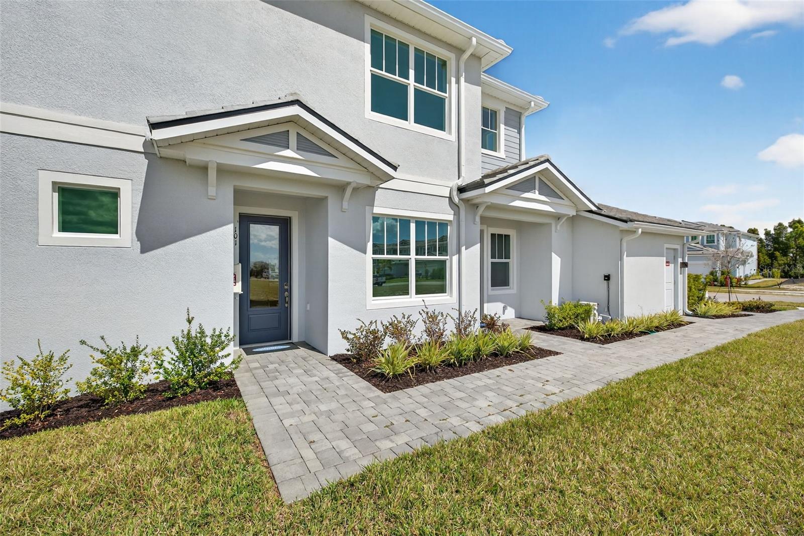 LAKESPUR AT WELLEN PARK - Residential