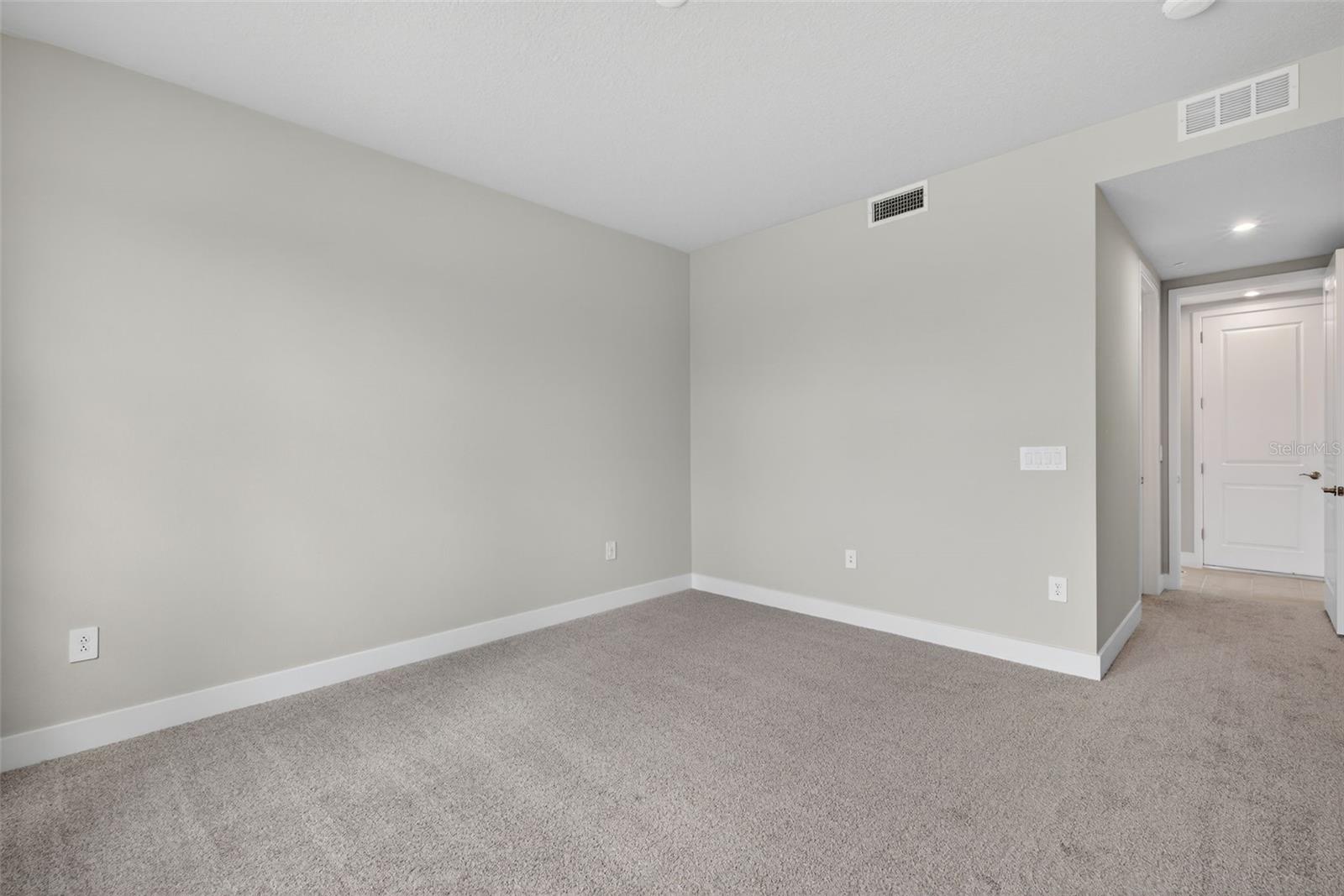 LAKESPUR AT WELLEN PARK - Residential