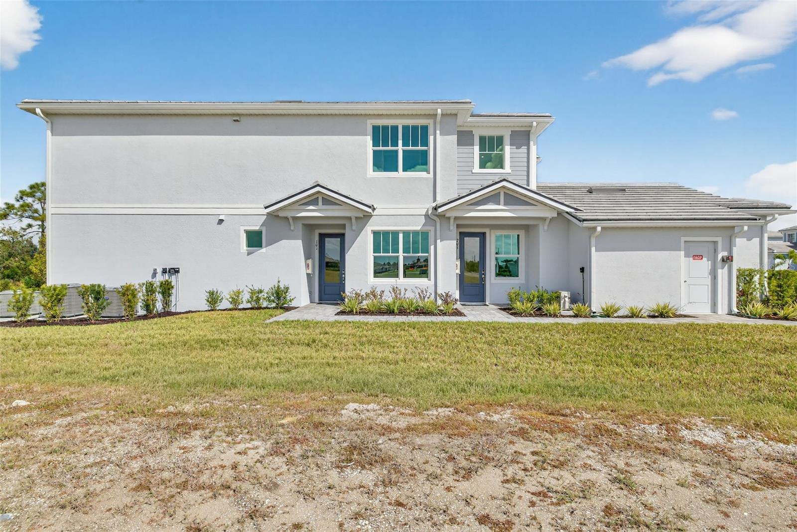 LAKESPUR AT WELLEN PARK - Residential