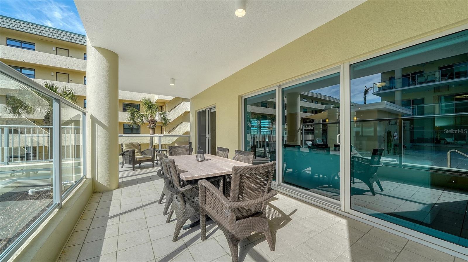CRESCENT SIESTA KEY - Residential