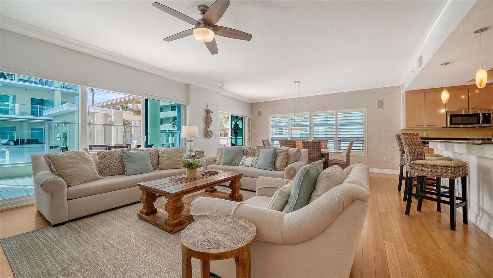 CRESCENT SIESTA KEY - Residential
