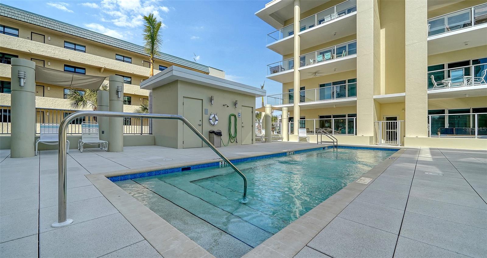 CRESCENT SIESTA KEY - Residential