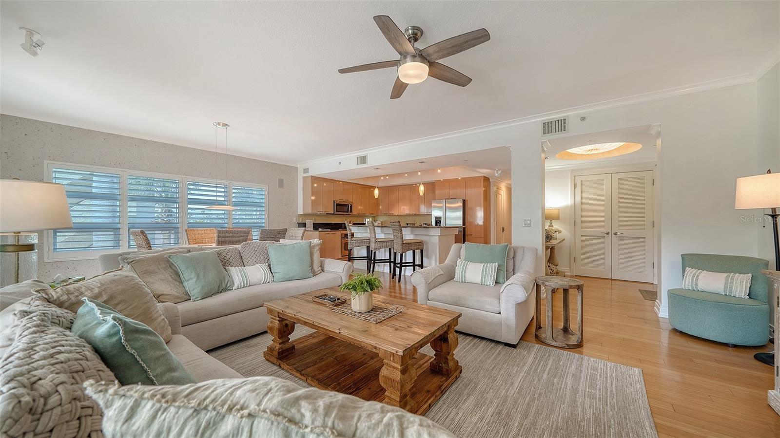 CRESCENT SIESTA KEY - Residential